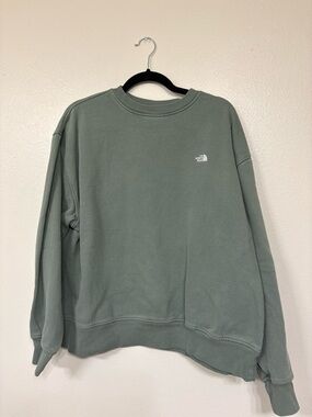 The North Face women’s Crewneck Sweatshirt - Sage Green